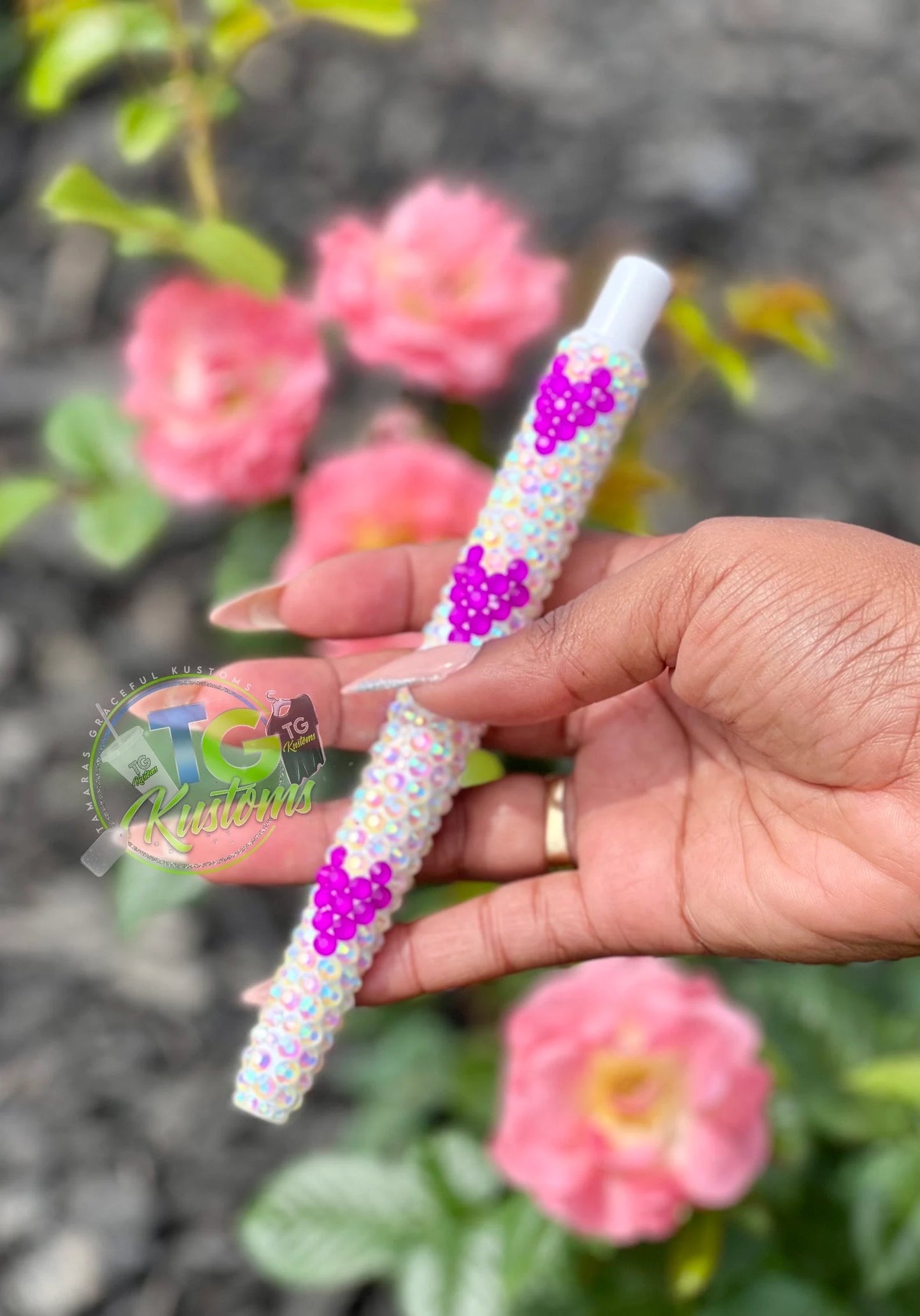 Custom Rhinestone Apple Pencil Holder β Retractable Case for 2nd Gen & Pro